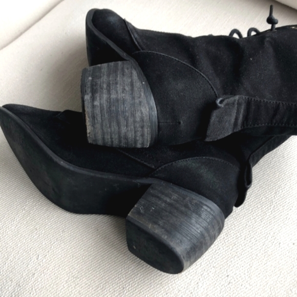 Moving Sale! Madden Girl Black Booties, Suade Leather, Size 7.5 - Picture 3 of 6